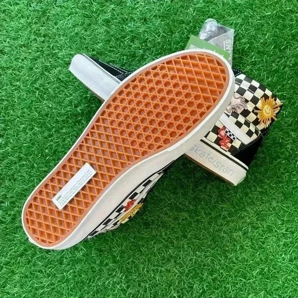 Vans Sk8 Hi Skate Is Stan - Picture 7 of 7